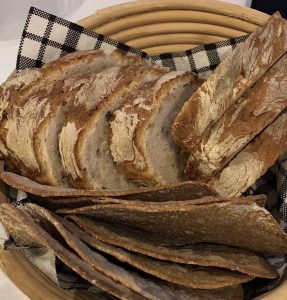 Alkuun vettä ja leipää
