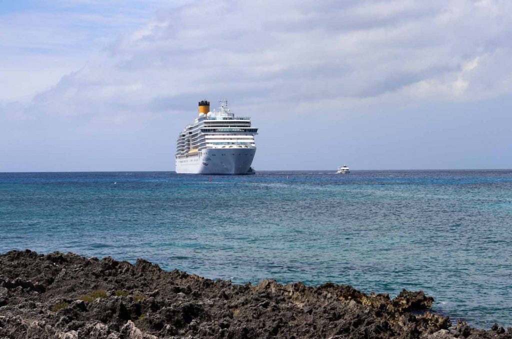 Caymansaaret - veroparatiisi vai vain paratiisi 27 Costa Deliziosa