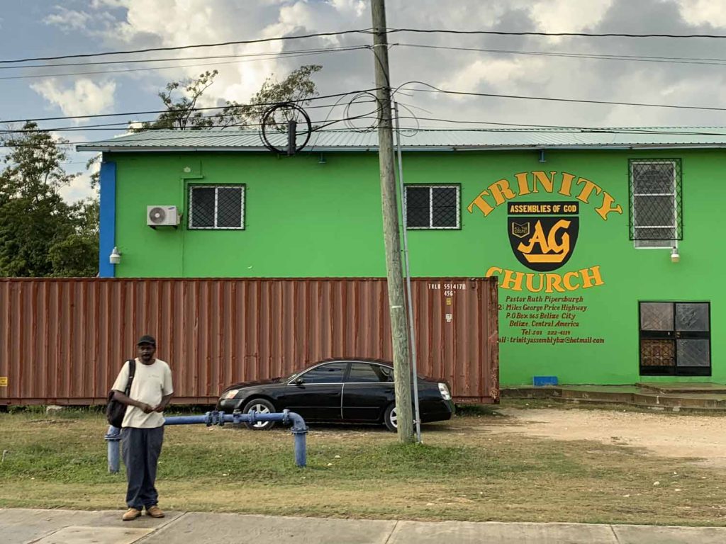 Luolaseikkailu ja zipline Belizessä 6 Luolaseikkailu ja zipline Belizessä 1