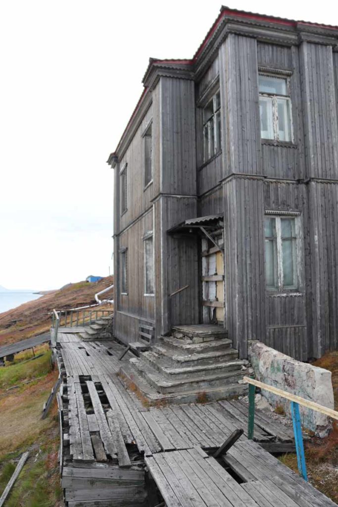 Barentsburg taloja