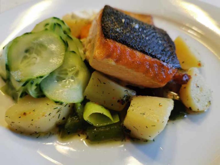 M/S Nordstjernen päivällinen dinner