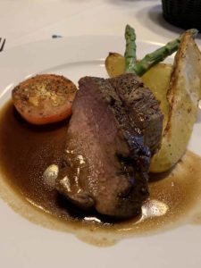 M/S Nordstjernen nauta päivällinen dinner beef