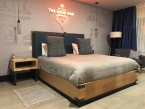 Brewmaster DogHouse bed sänky BrewDog Columbus