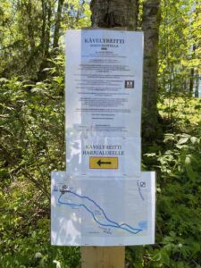 Kävelyreitti harjulla Humppilassa