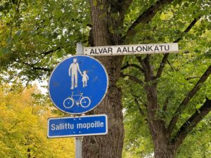 Alvar Aallon kadun kyltti