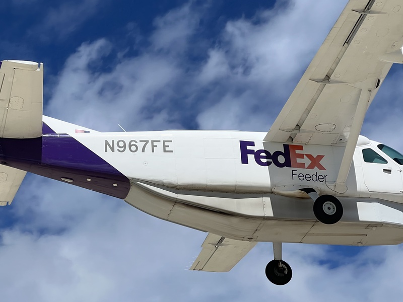 FedEx toimittaa