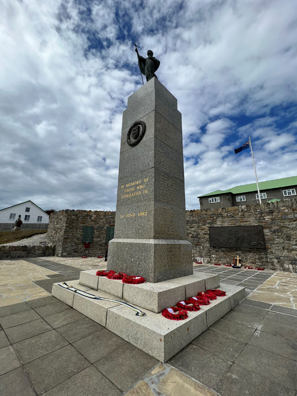 Falklandin vapautuksen muistomerkki