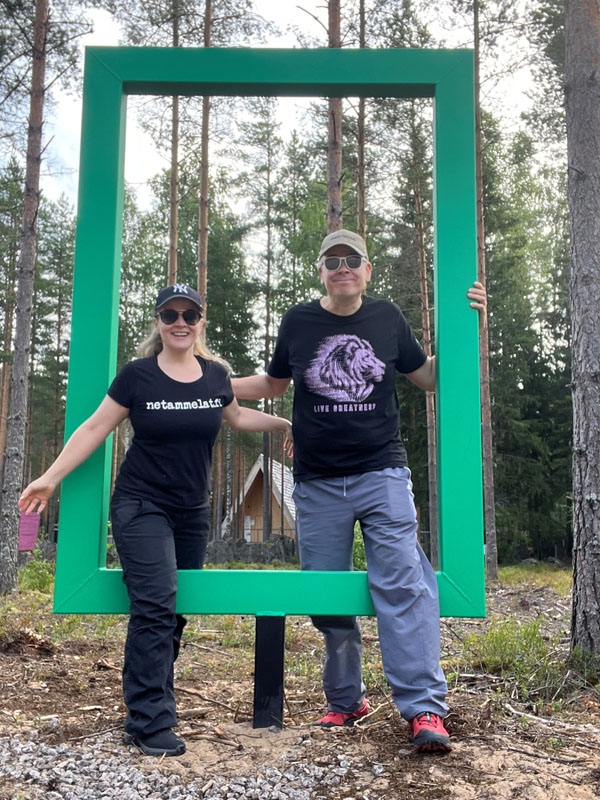 Raamit kaulassa - Vihreitä Leader-maisemakehyksiä on pystytetty kauniisiin ja kulttuurisesti merkittäviin kohteisiin Virolahdella