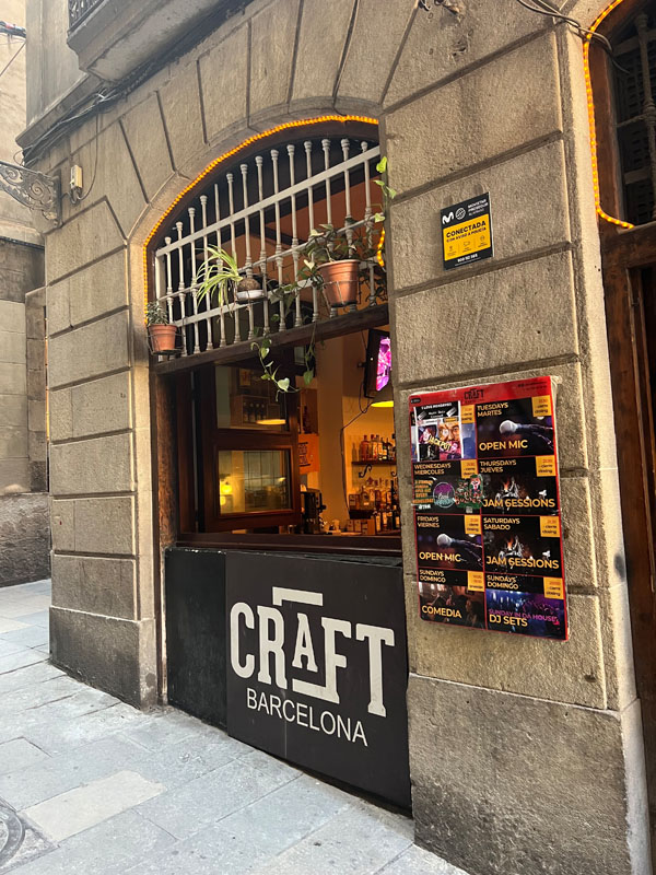 Craft Barcelona sijaitsee aivan Barcelonan ytimessä. Se on loistava paikka vetäytyä tauolle ihmisvilinästä.