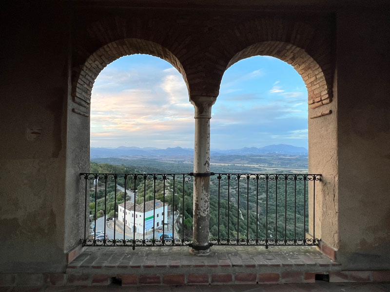 Upeat näköalat Castillo de Castellarin linnasta
