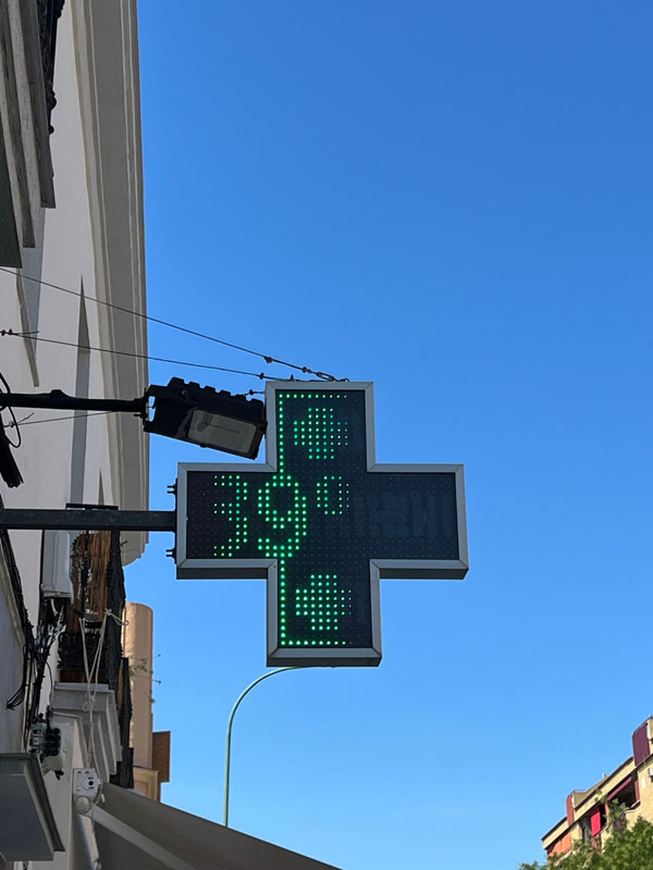 39 astetta Sevillassa
