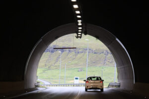 Tunneli Färsaarilla