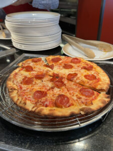Pizzaa Ovation of the Seasilla