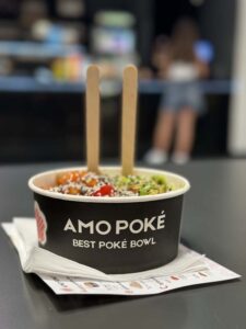 Albanialainen poke bowl