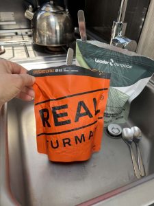 Pussikeitot valmistuvat helposti matkailuautossa