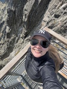 Katri Lomnicky Stitillä