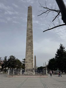 Istanbulista löytyy myös obeliskeja