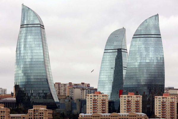 Azerbaidžanin Baku - Tuulten kaupunki 1